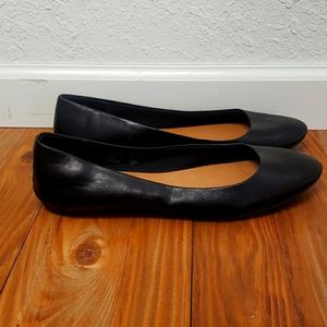 American Eagle black flats size 11W